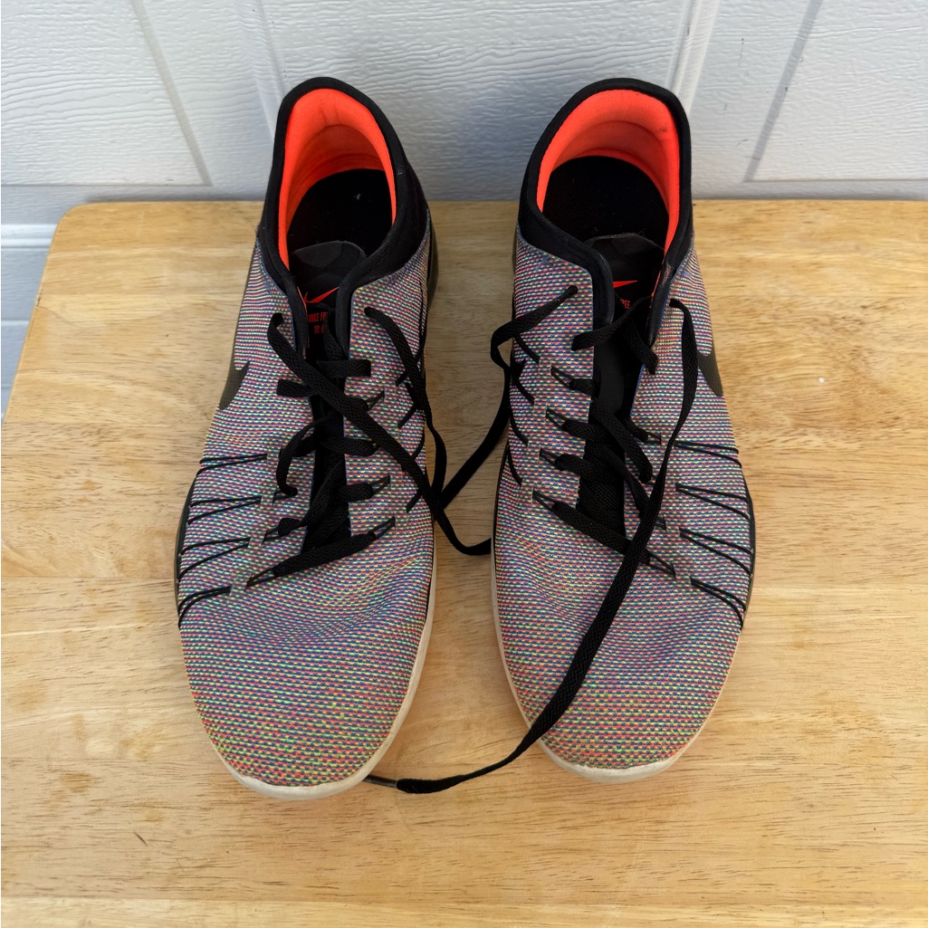 Nike Free Tr 6 Womens 11 Multicolored Sneakers